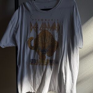 Def Leppard Graphic Tee